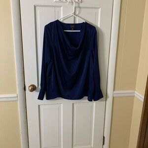 Worthington women’s Deep Navy Crewneck Top